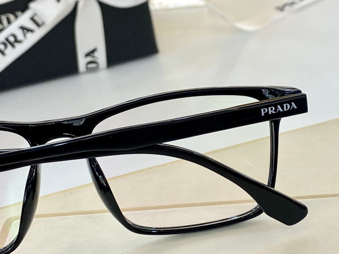 Pra*a Glasses