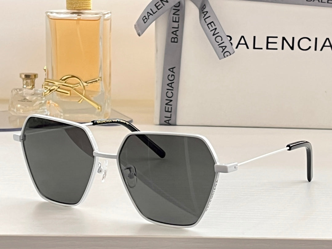 Ba1en*iaga Sunglasses Dupe