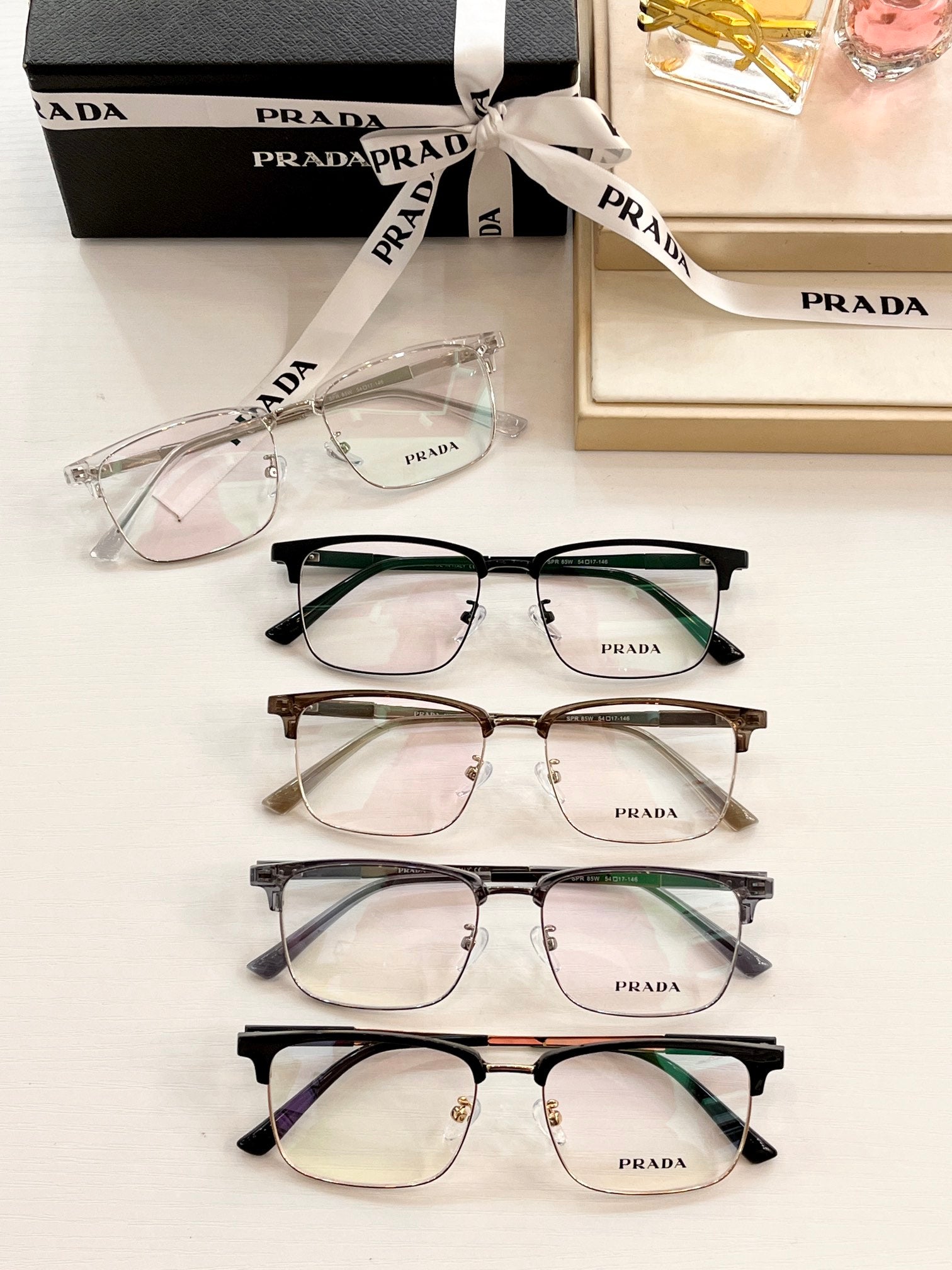 Pra*a Glasses