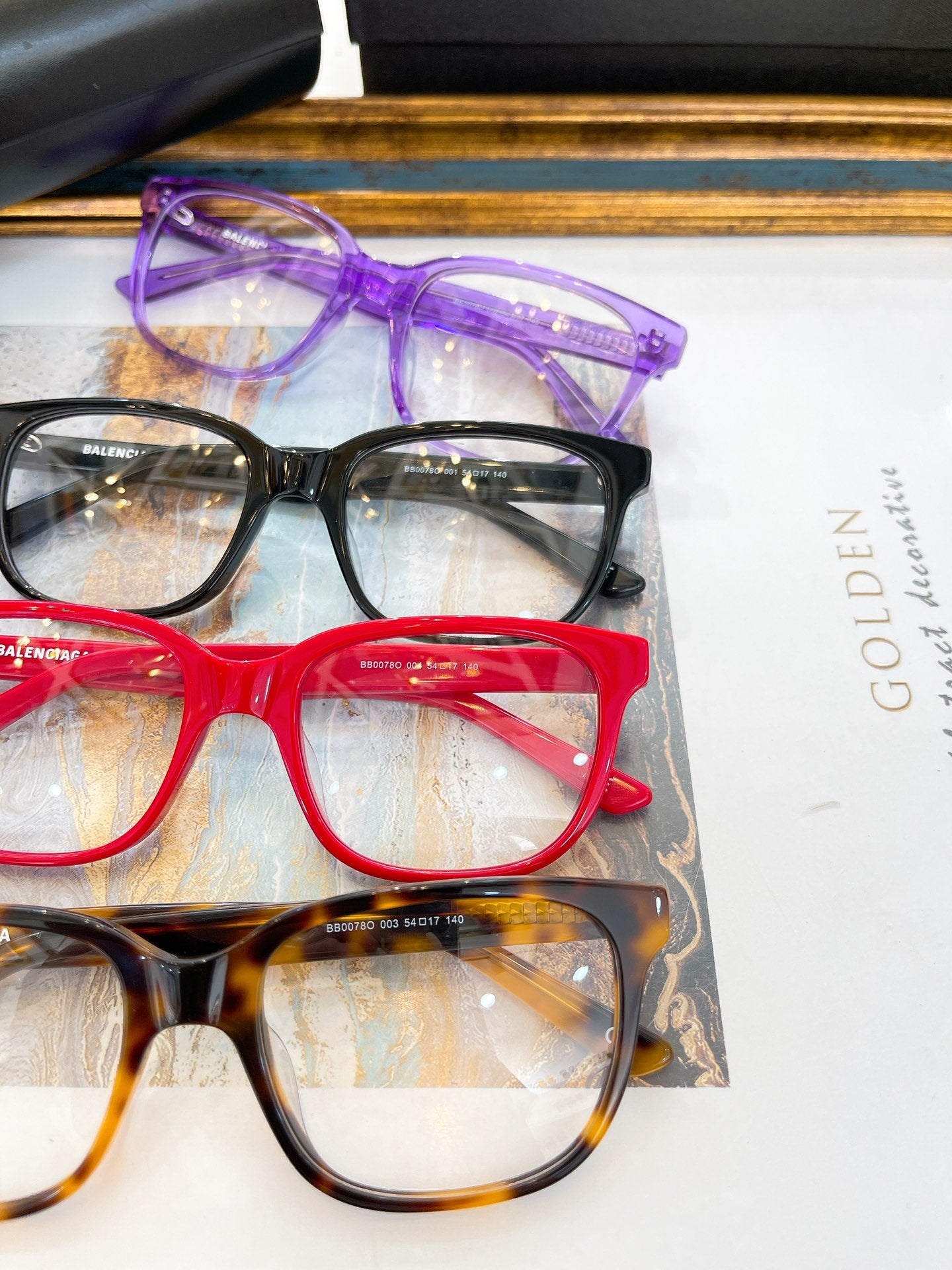 Ba1en*iaga Glasses