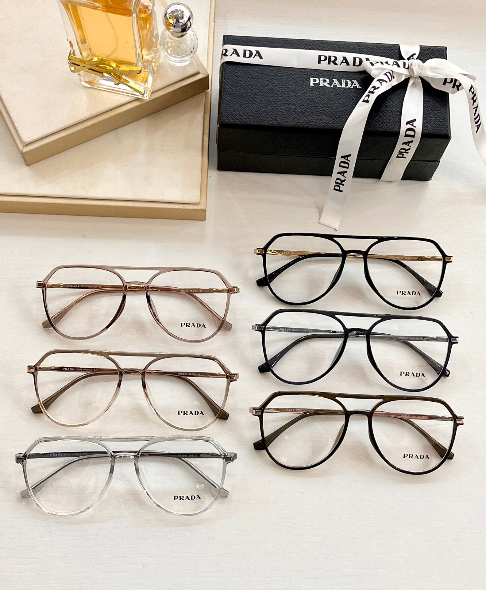 Pra*a Glasses