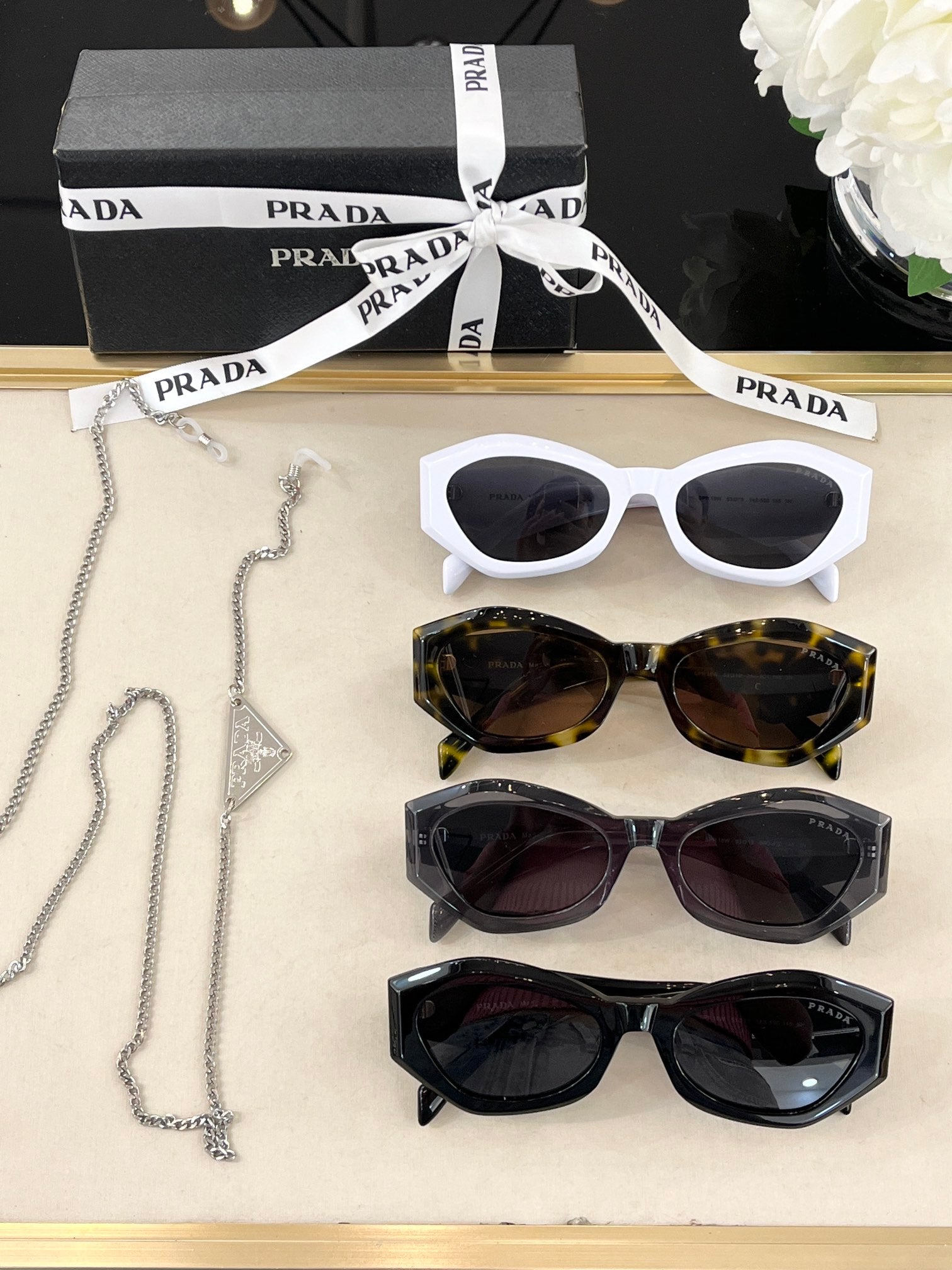 Pra*a Sunglasses