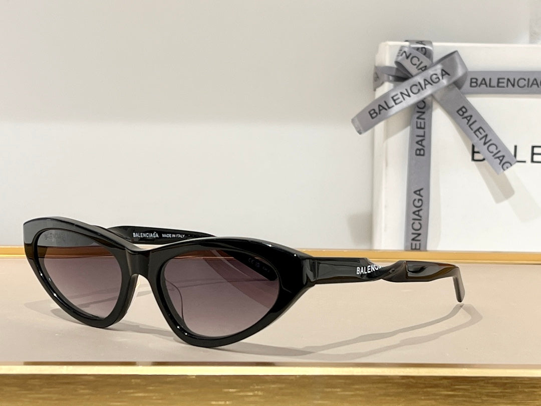 Ba1en*iaga Sunglasses Dupe