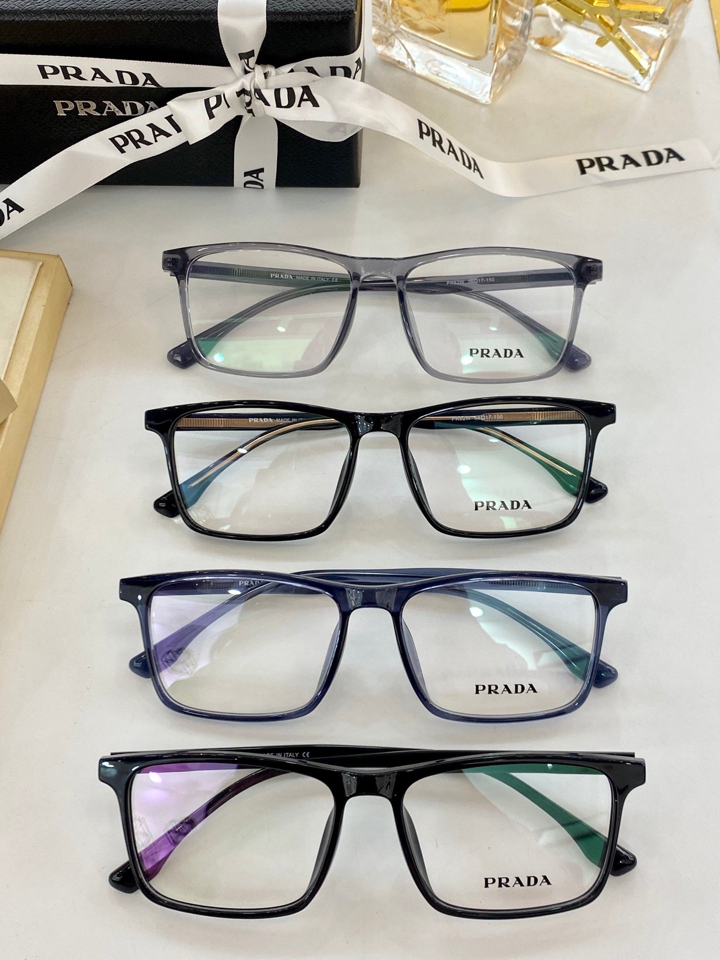Pra*a Glasses