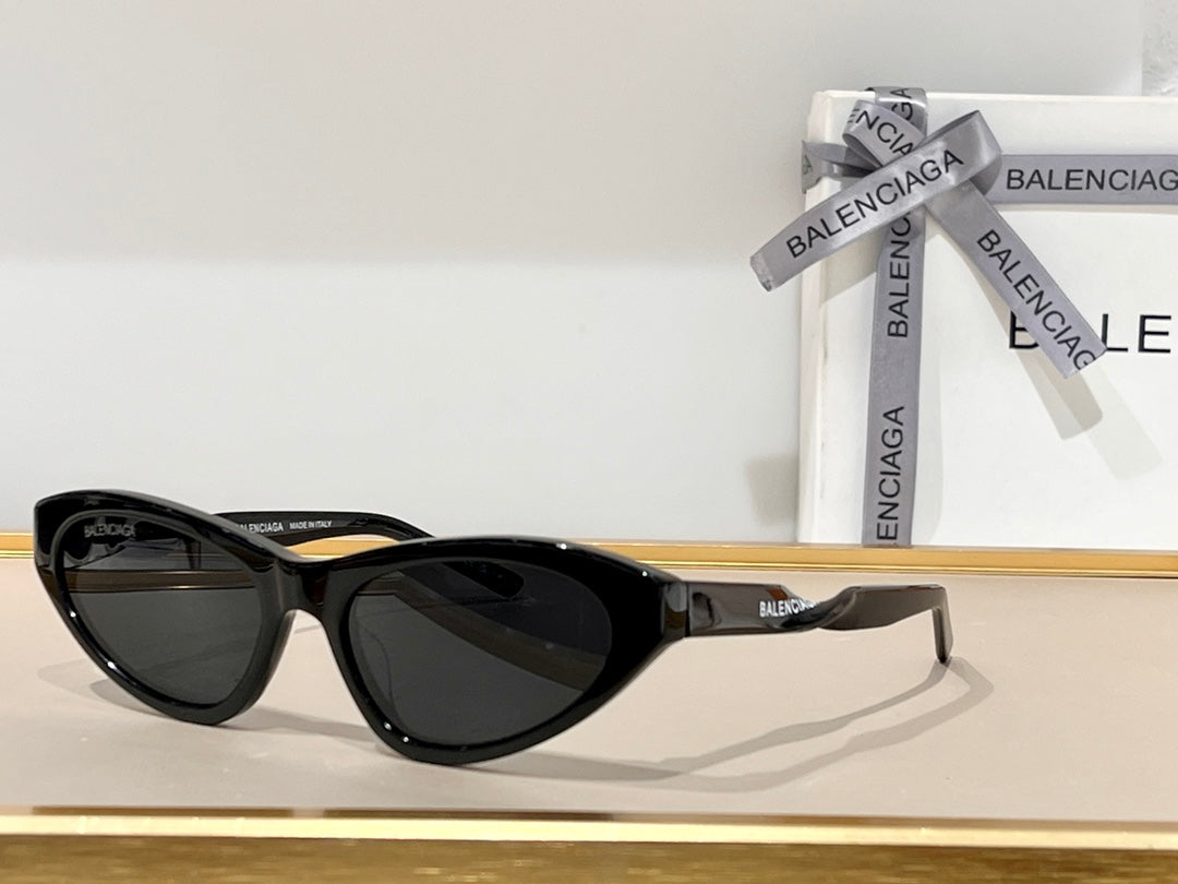 Ba1en*iaga Sunglasses Dupe