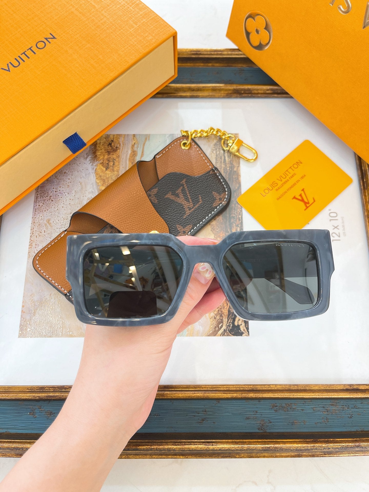 L0vis Vvtt0n Sunglasses