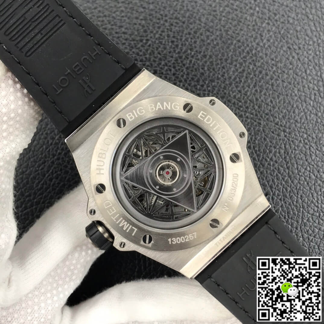 Replica Hublot Big Bang 1:1 Best Edition WWF Factory Full D1am0nd Blue Dial