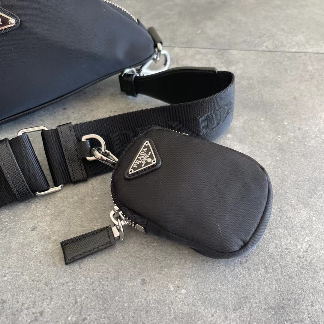 Pra*a Bag Dupe