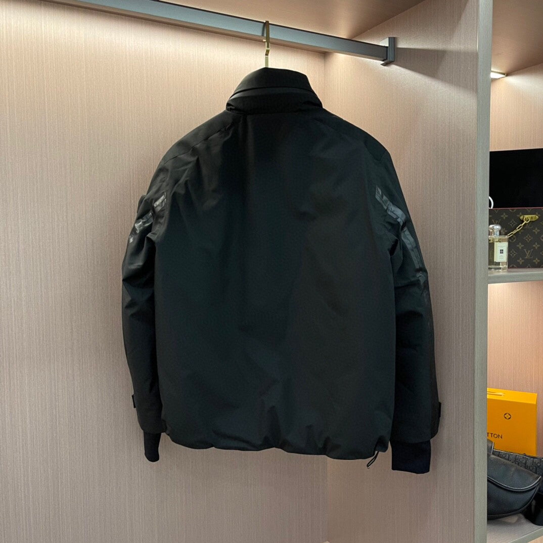 Pra*a Jacket
