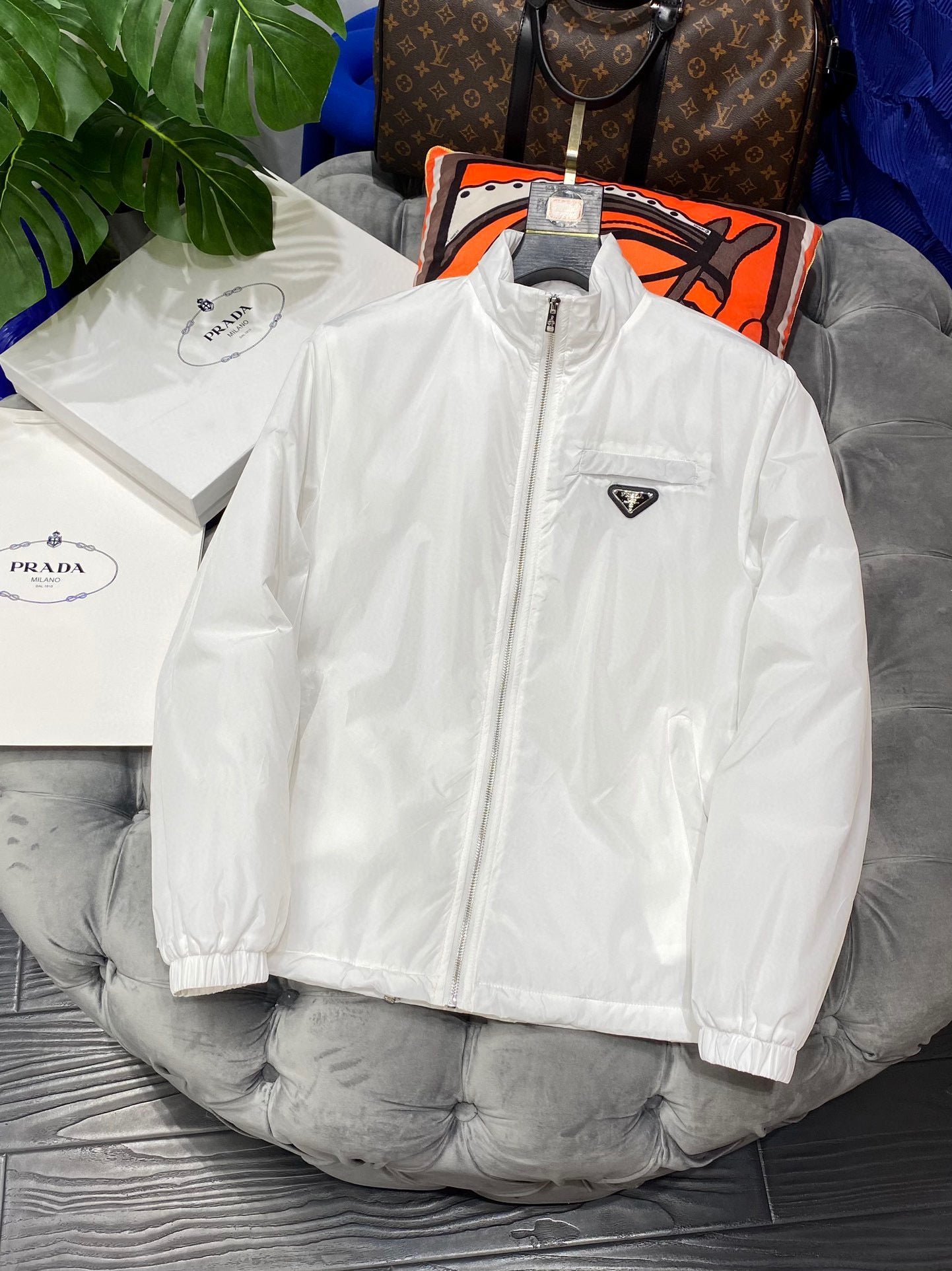 Pra*a Jacket