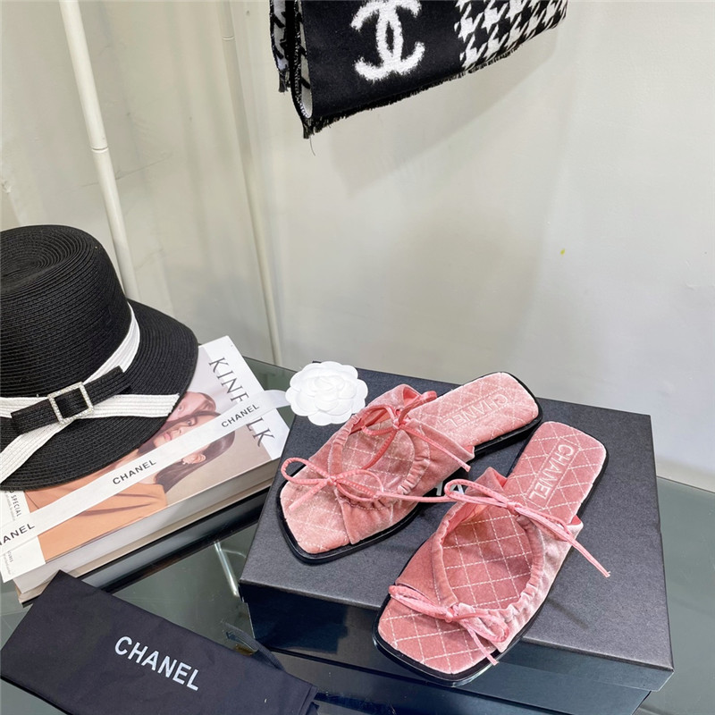 Ch**el Flat Dupes slippers