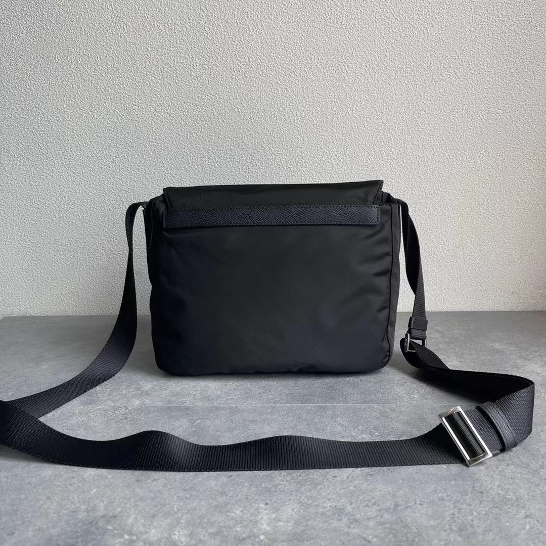 Pra*a Bag Dupe