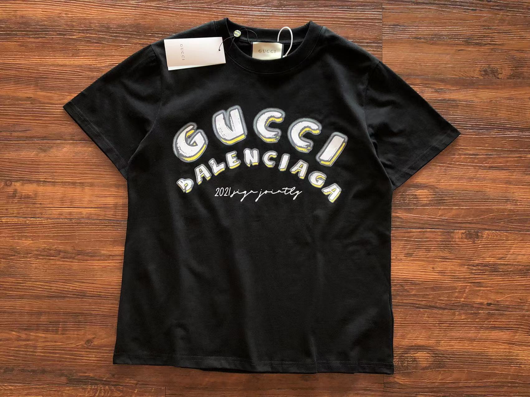 Gvc*1 x Ba1en*iaga T-shirt