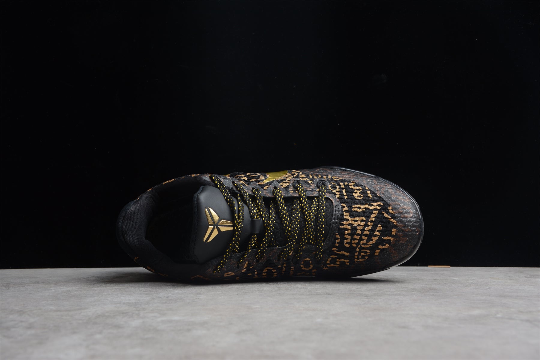 NIKE KOBE 11 x MAMBA DAY