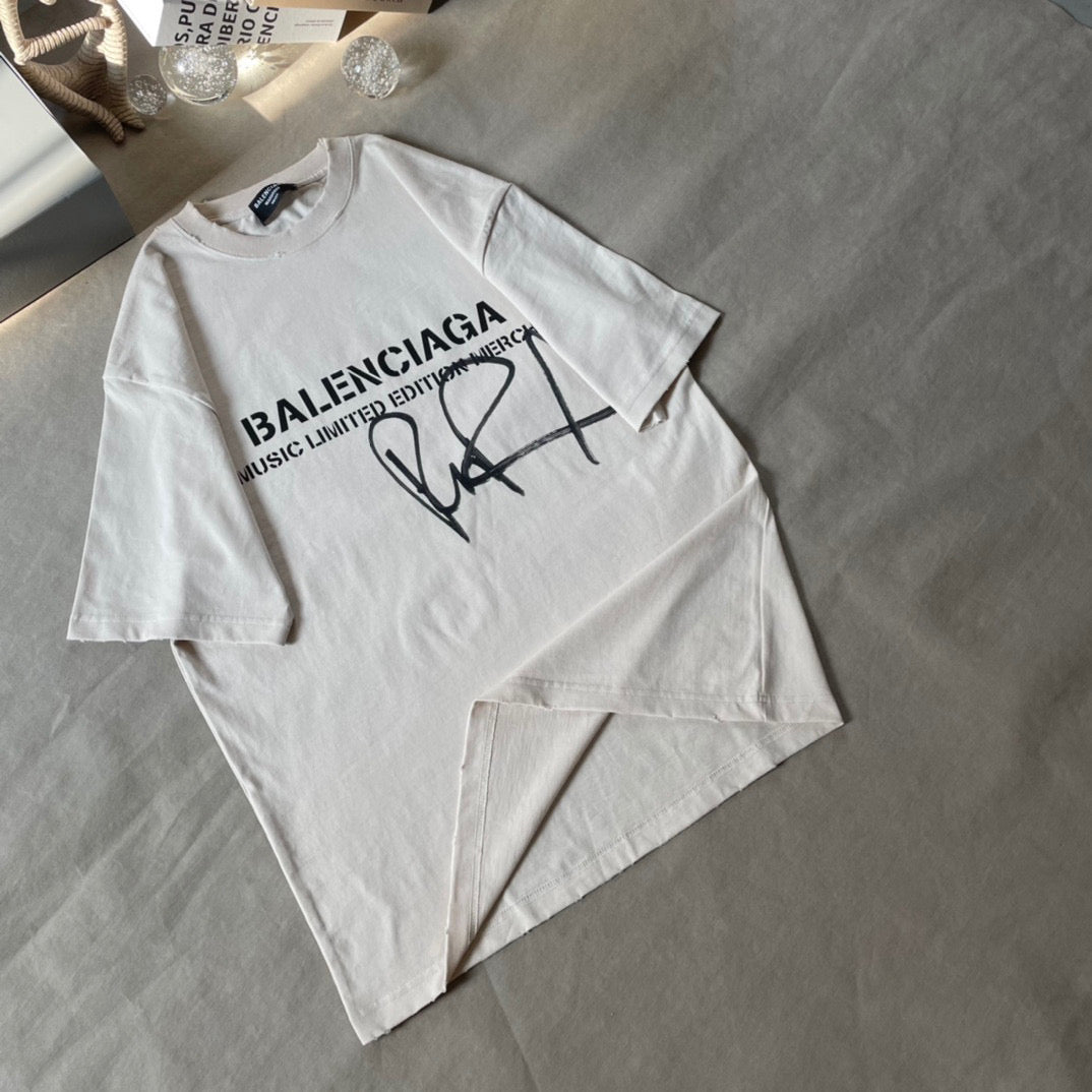 Ba1en*iaga T-shirt