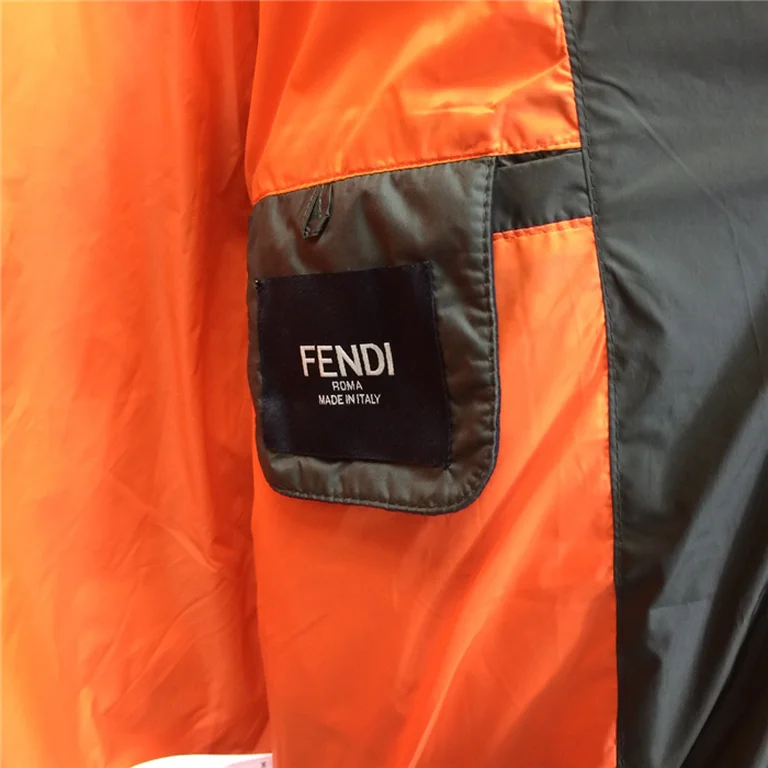 2021fw F**di Dwon Jacket