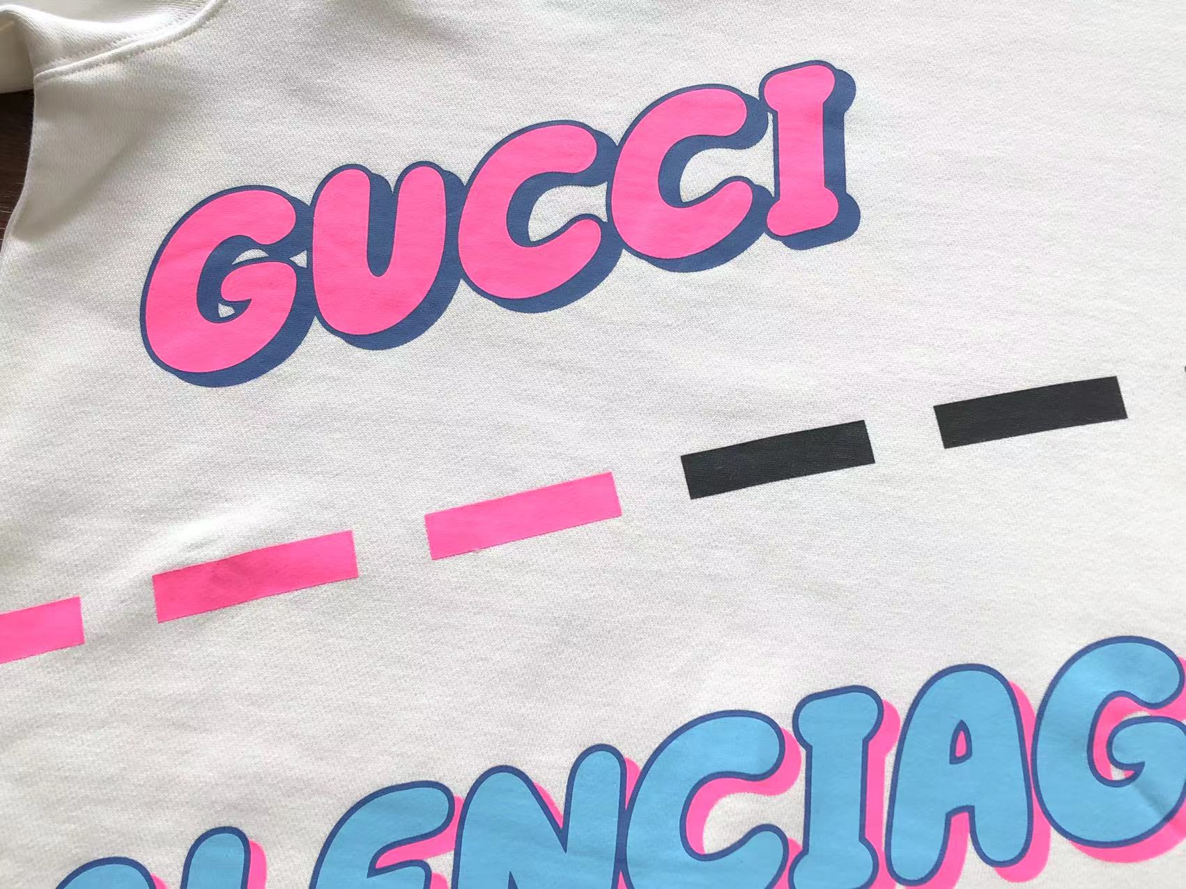 Gvc*1 x Ba1en*iaga Sweatshirt