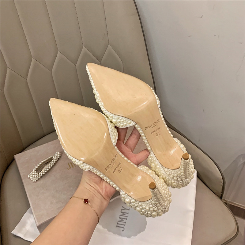 J1m*y Ch00 pearl heels