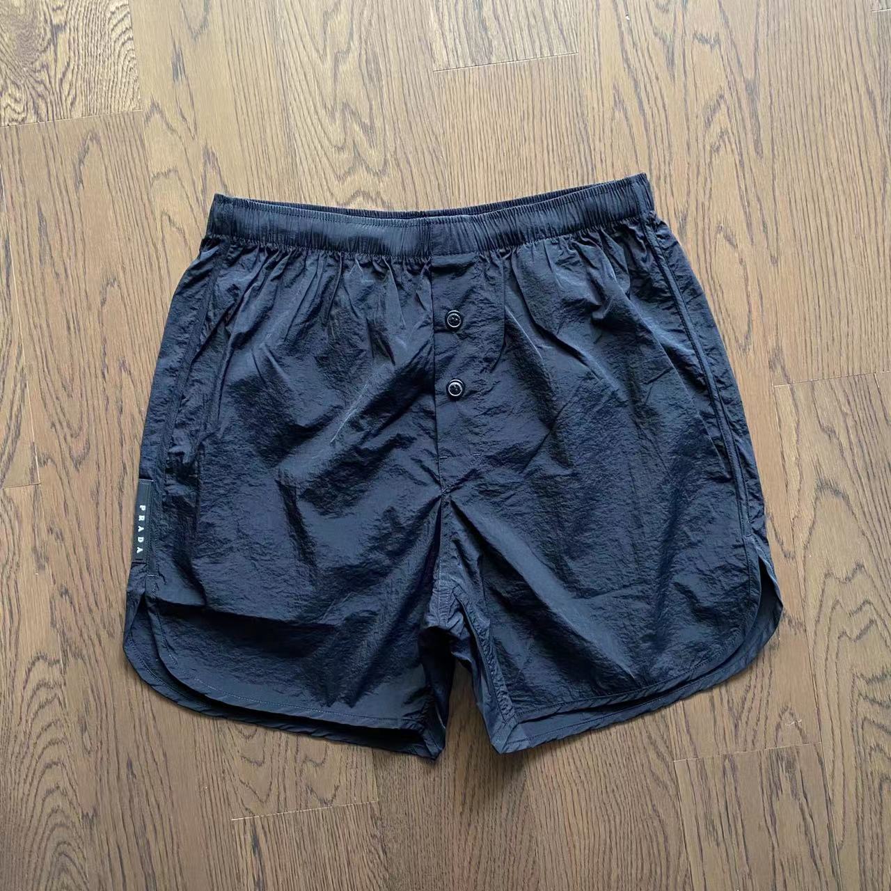 Pra*a Shorts