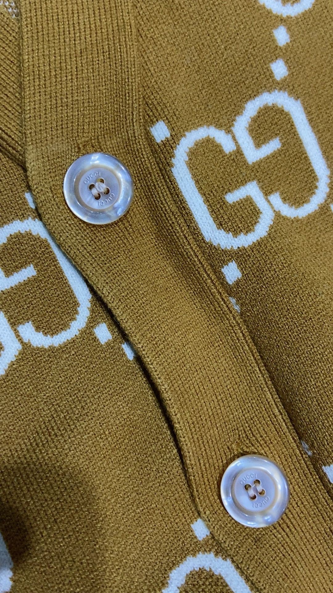 Gvc*1 Cardigan