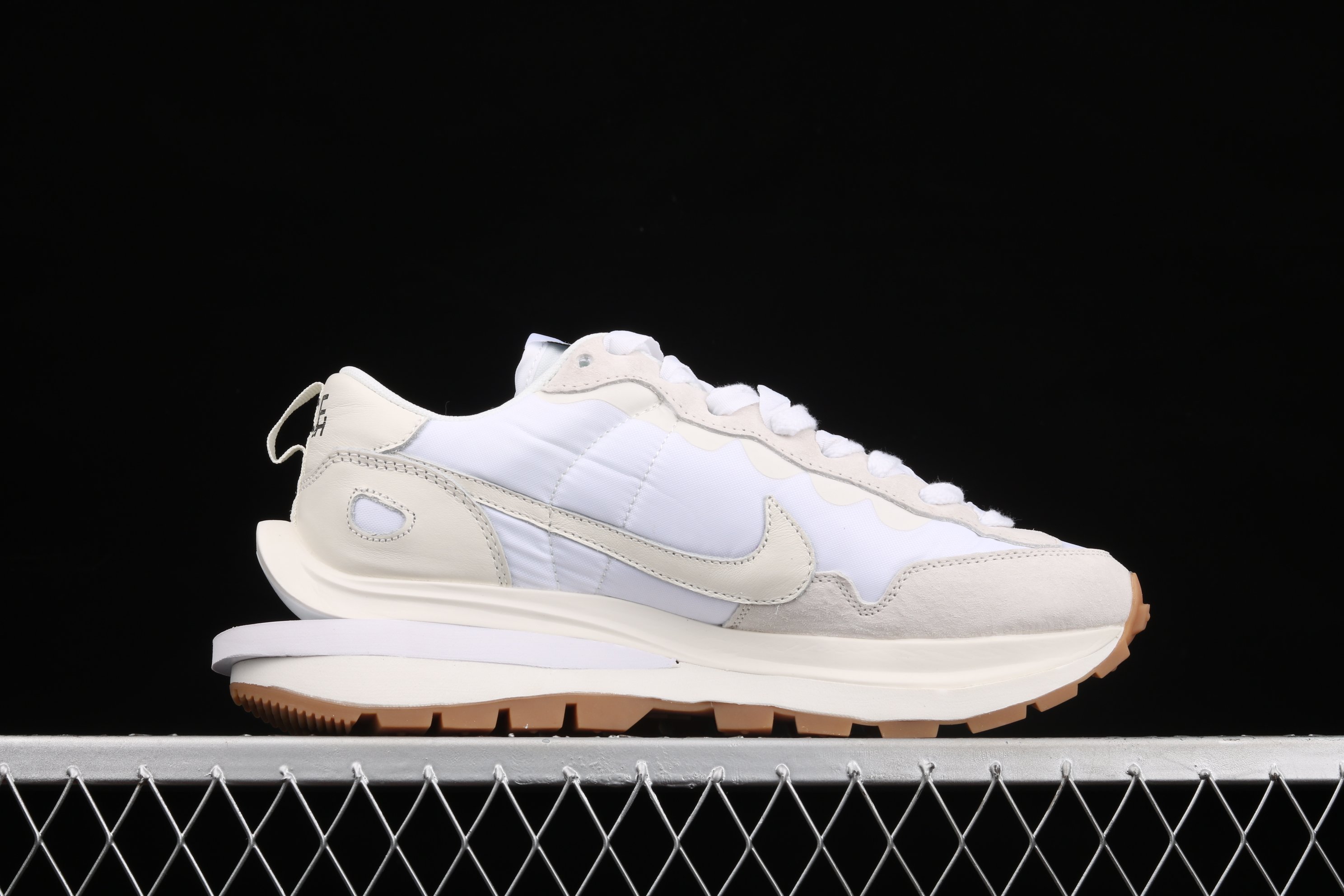 Nike Vaporwaffle, Sacai Sail Gum