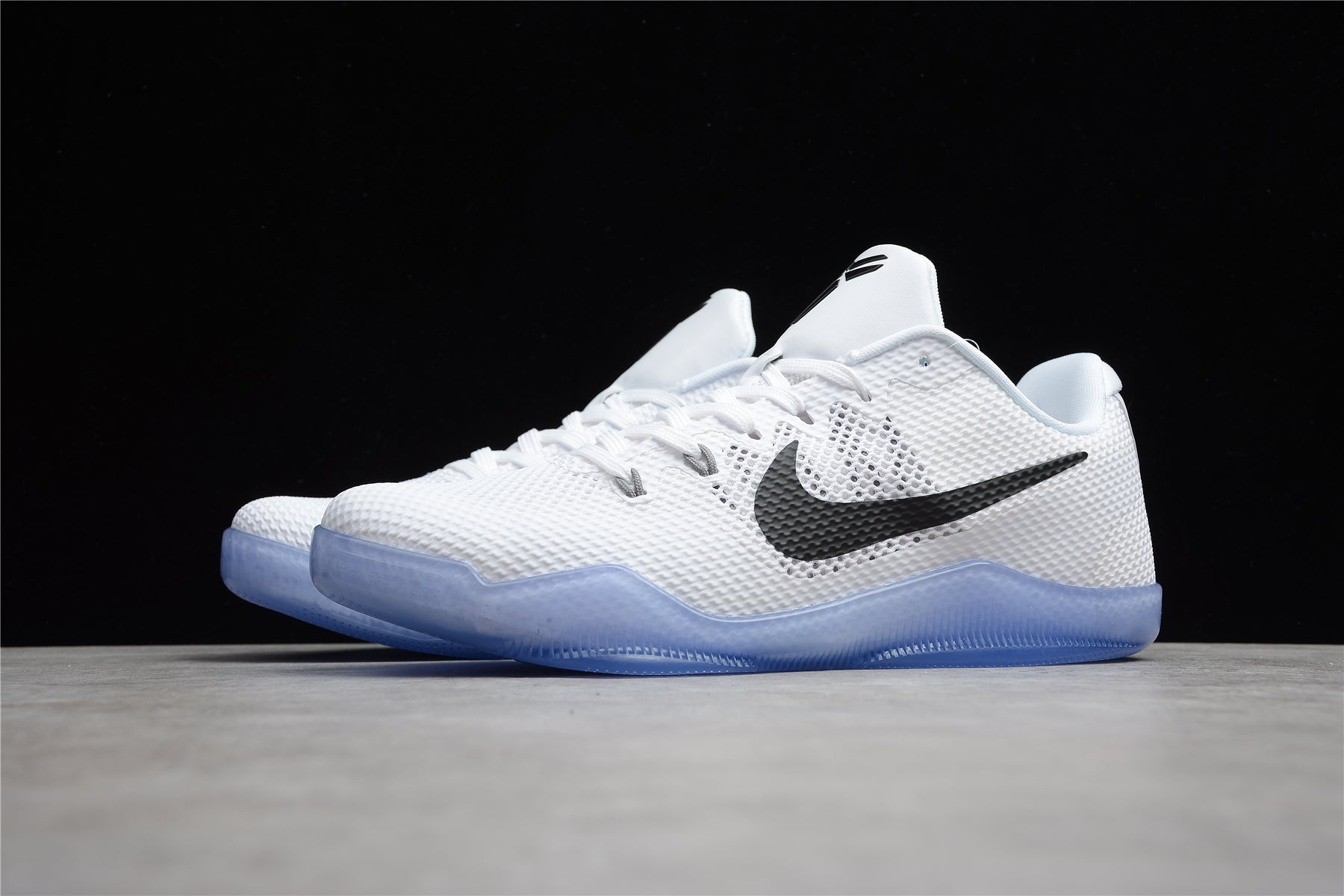 NIKE KOBE 11 x TEAM BANK WHITE