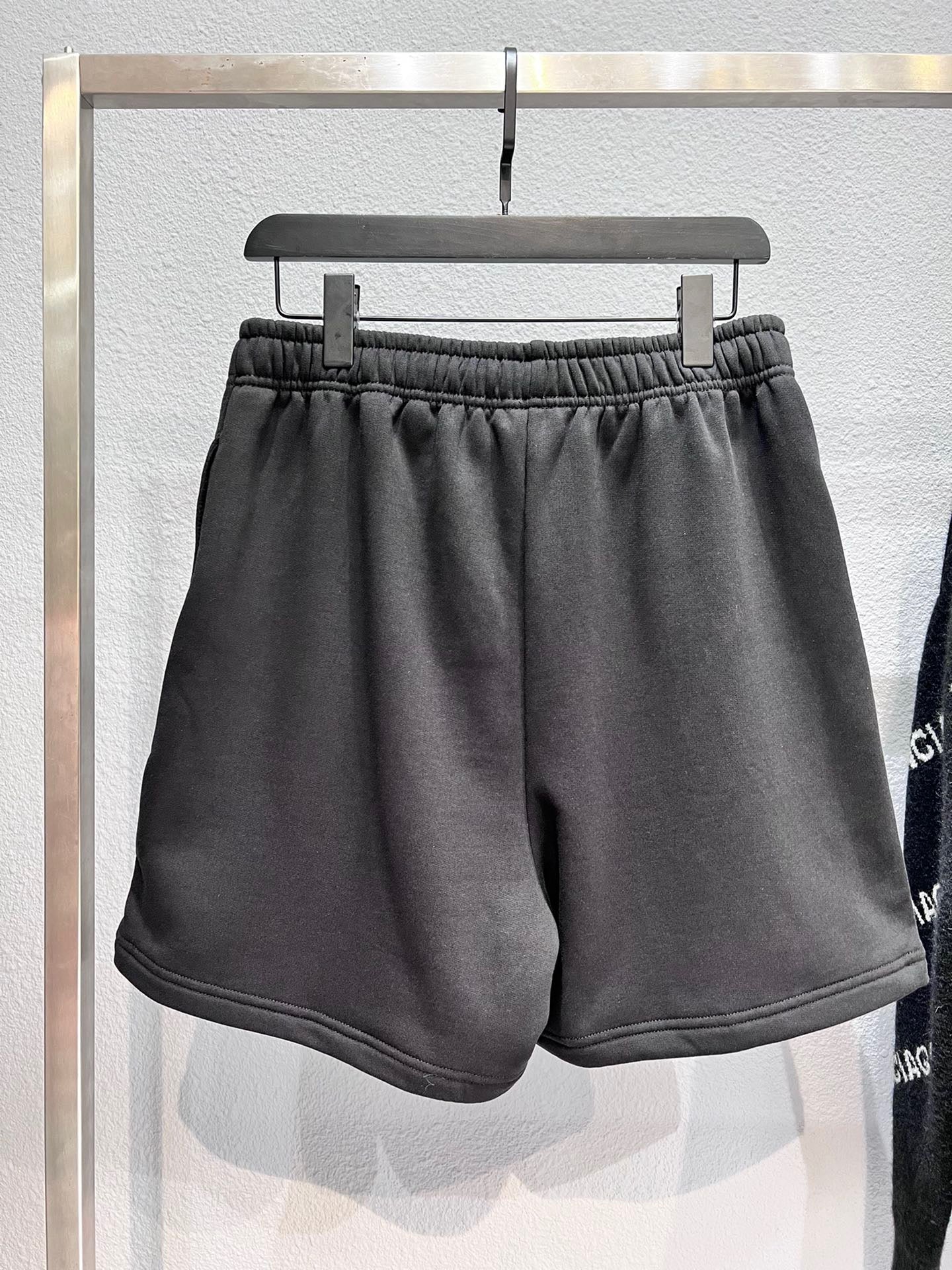 Ba1en*iaga Shorts