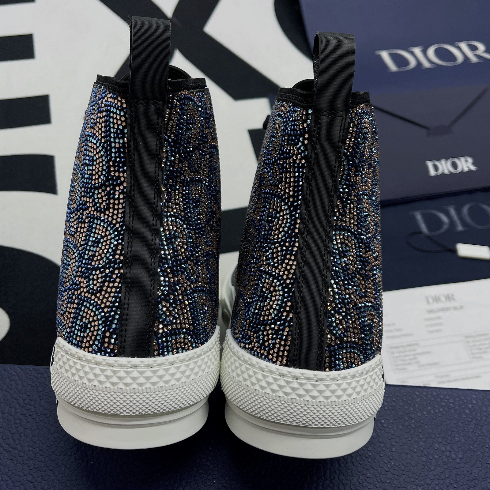 D10r B23 High Top Sneaker 18