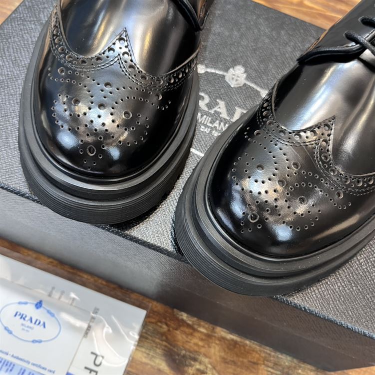 Pra*a BRUSHED LEATHER DERBY BROGUE SHOES SHOES   PRS033