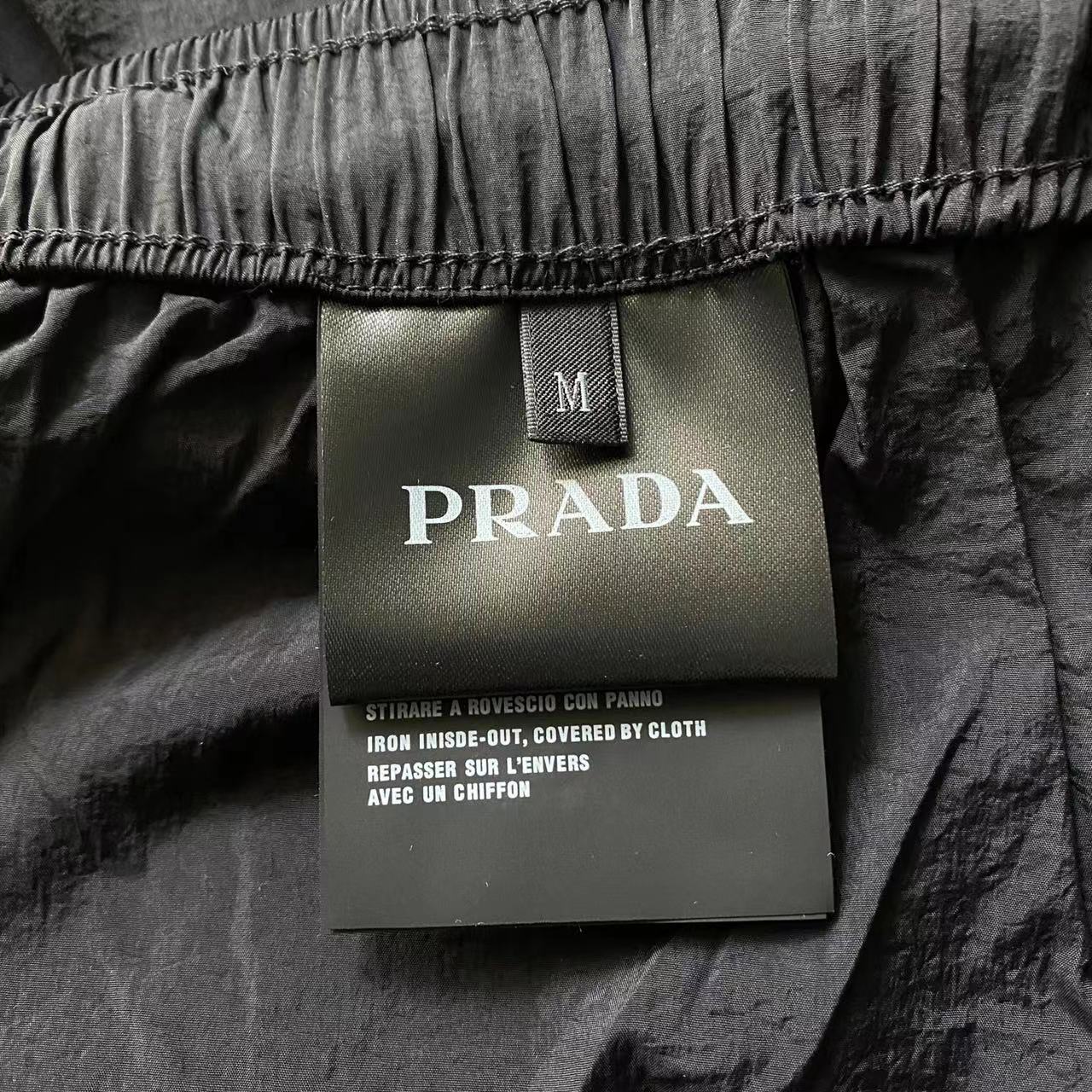 Pra*a Shorts