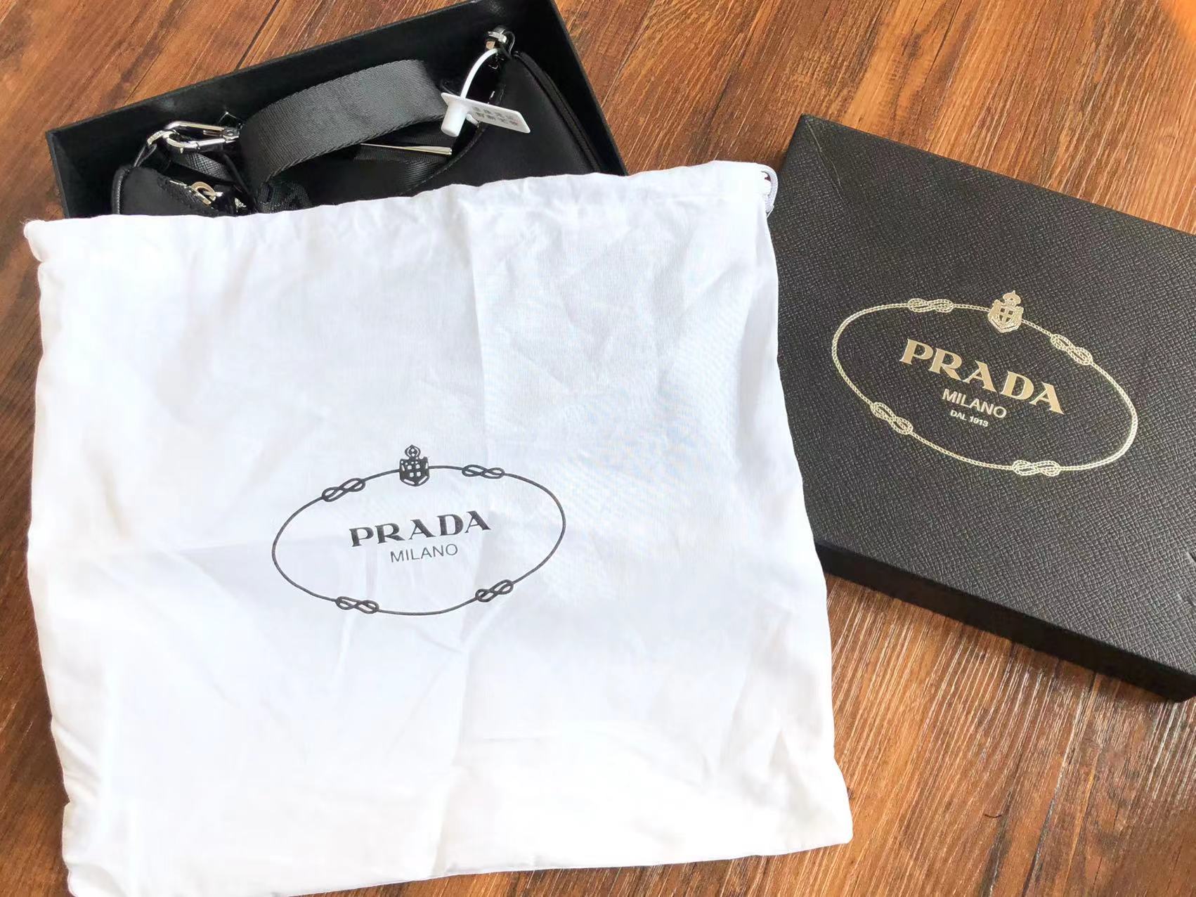 Pra*a Bag Dupe