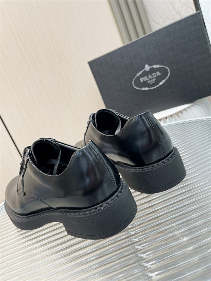 Pra*a MONOLITH BRUSHED LEATHER DERBY SHOES   PRS038