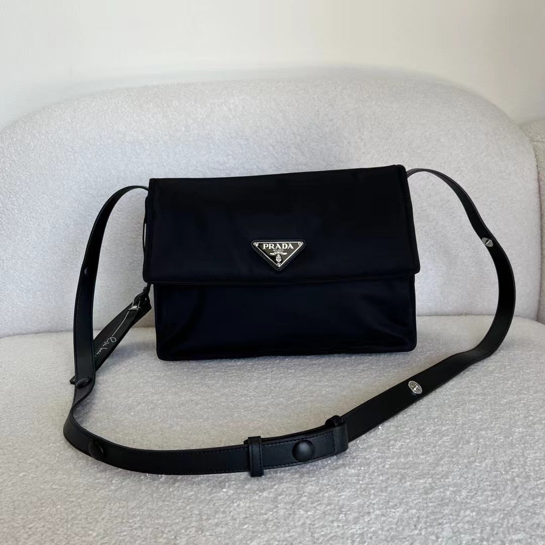 Pra*a Bag Dupe