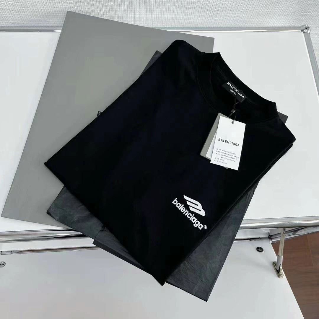 Ba1en*iaga T-shirt