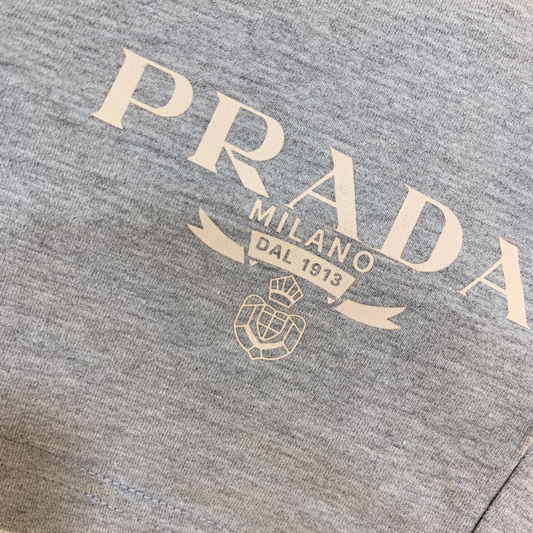 Pra*a Shorts