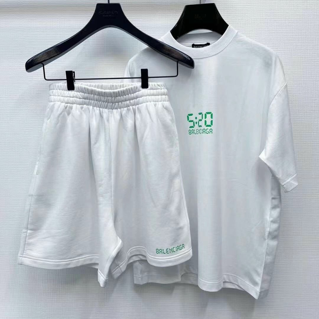 Ba1en*iaga Shorts