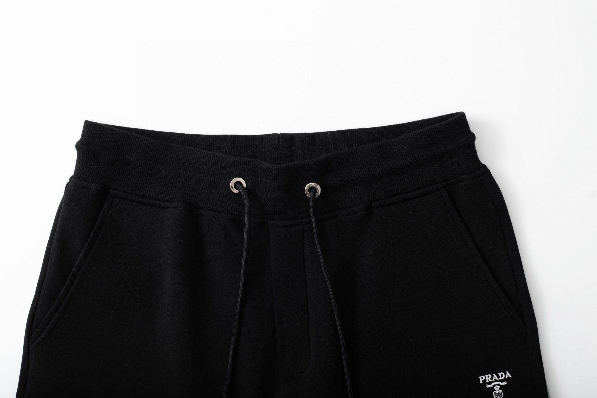 Pra*a Shorts