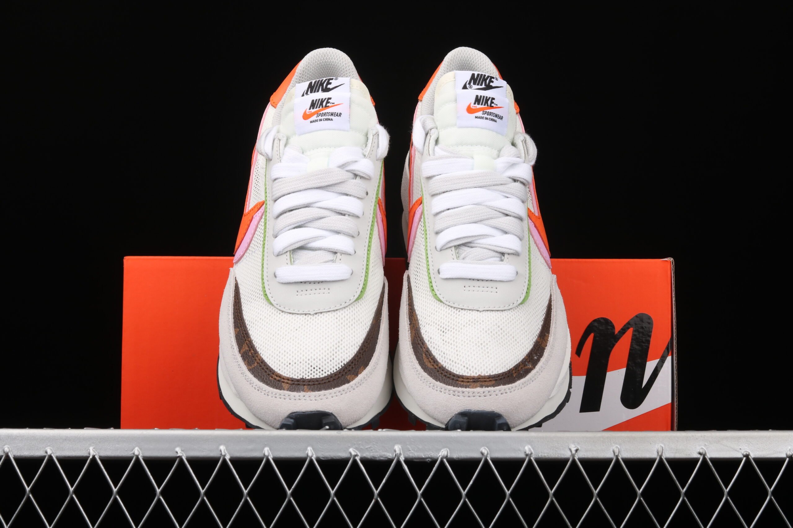 Sacai x Nike LVD Waffle Daybreak Medium Grey/Orange-Pink
