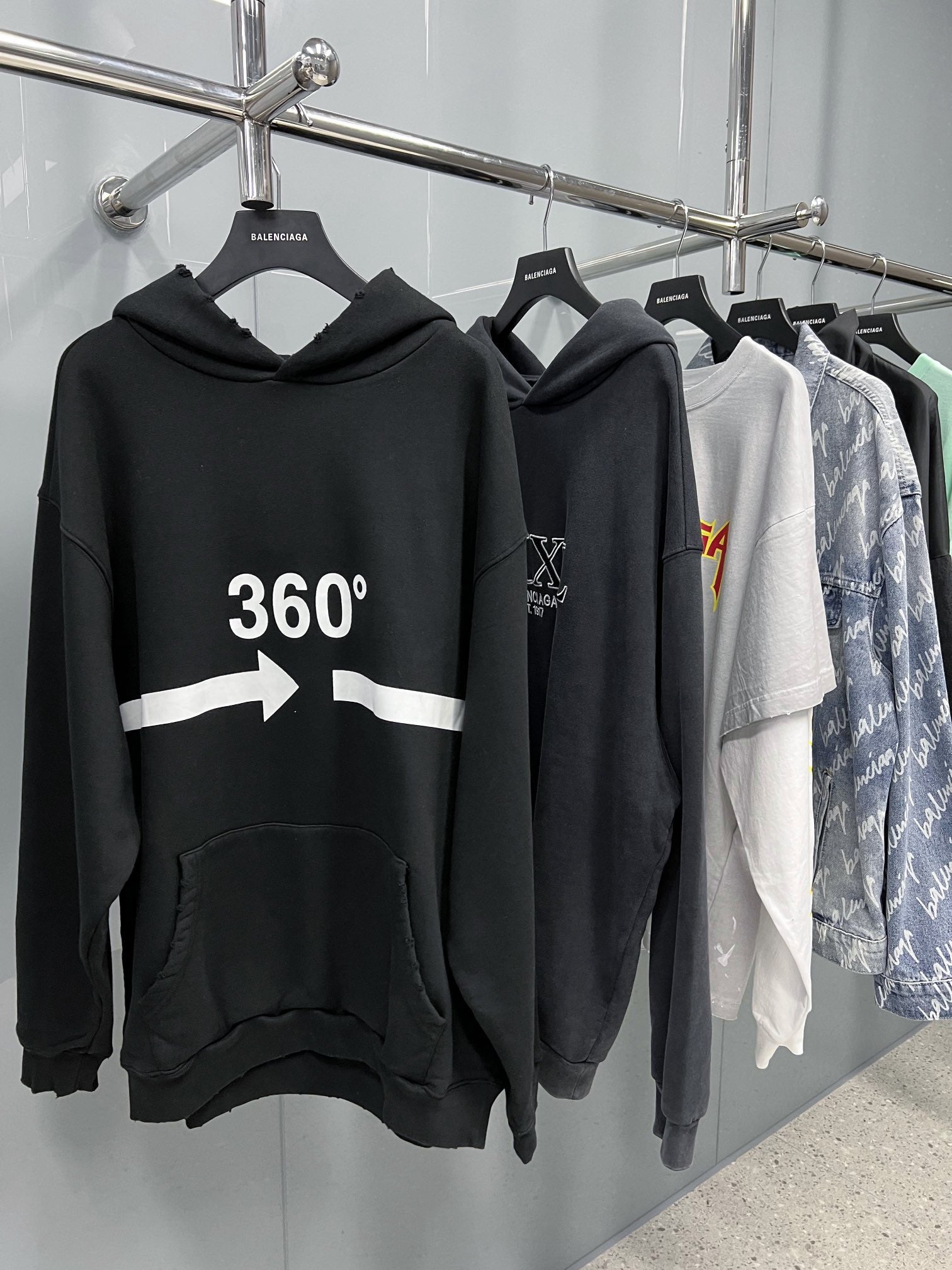 Ba1en*iaga Hoodie