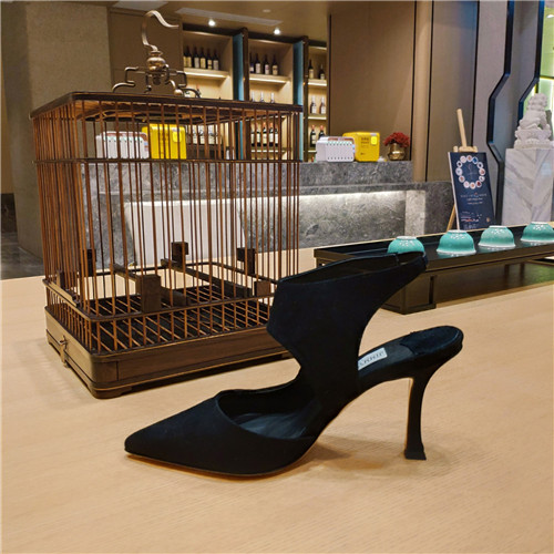 J1m*y Ch00 high heels