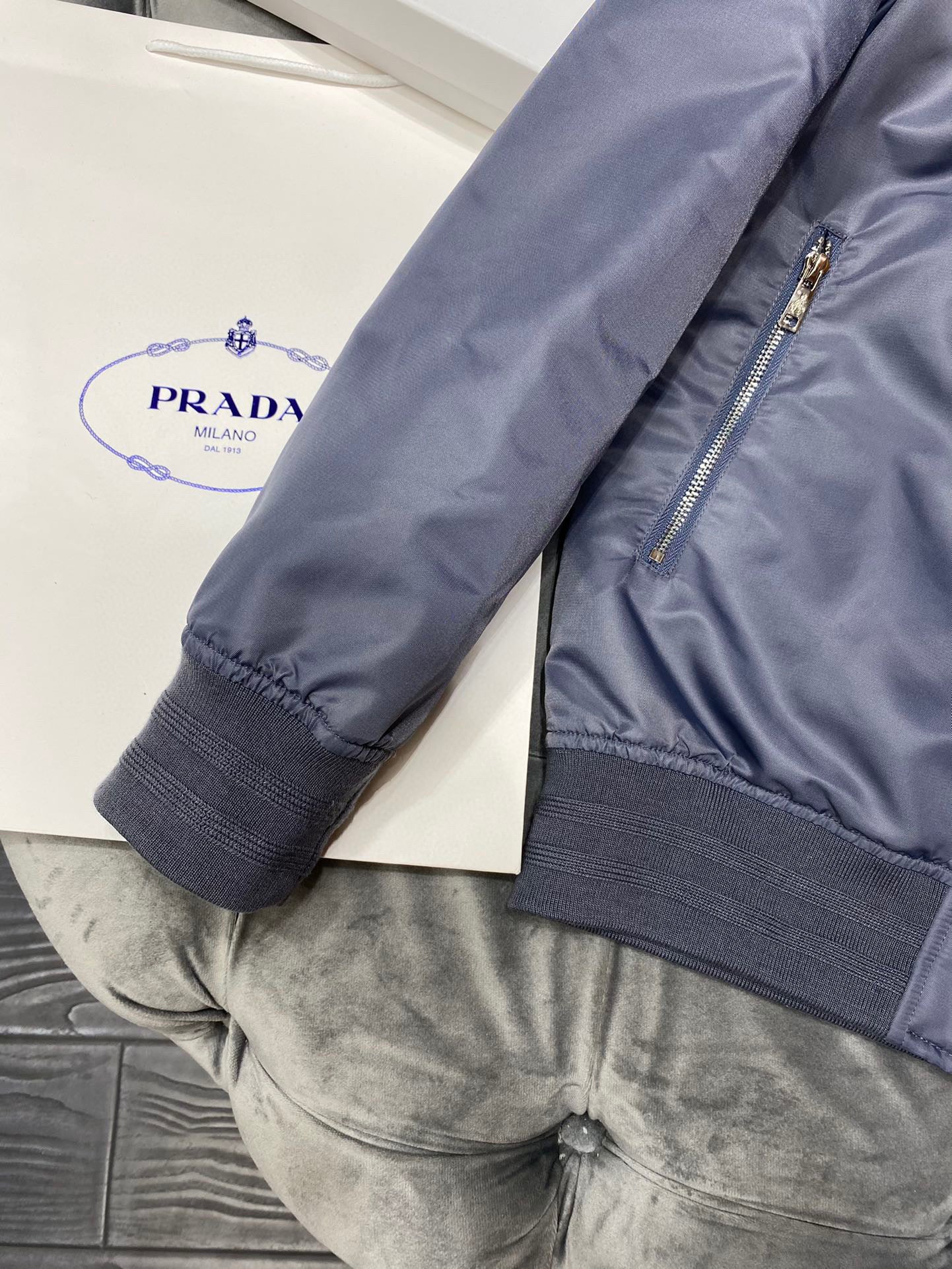Pra*a Jacket