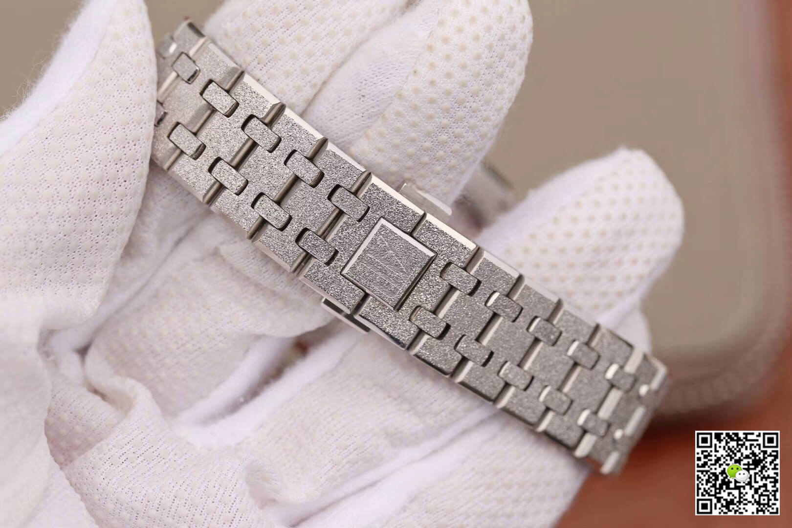 Replica Audemars P1g*et Royal Oak 15454BC.GG.1259BC.01 1:1 Best Edition JH Factory Rhodium Dial