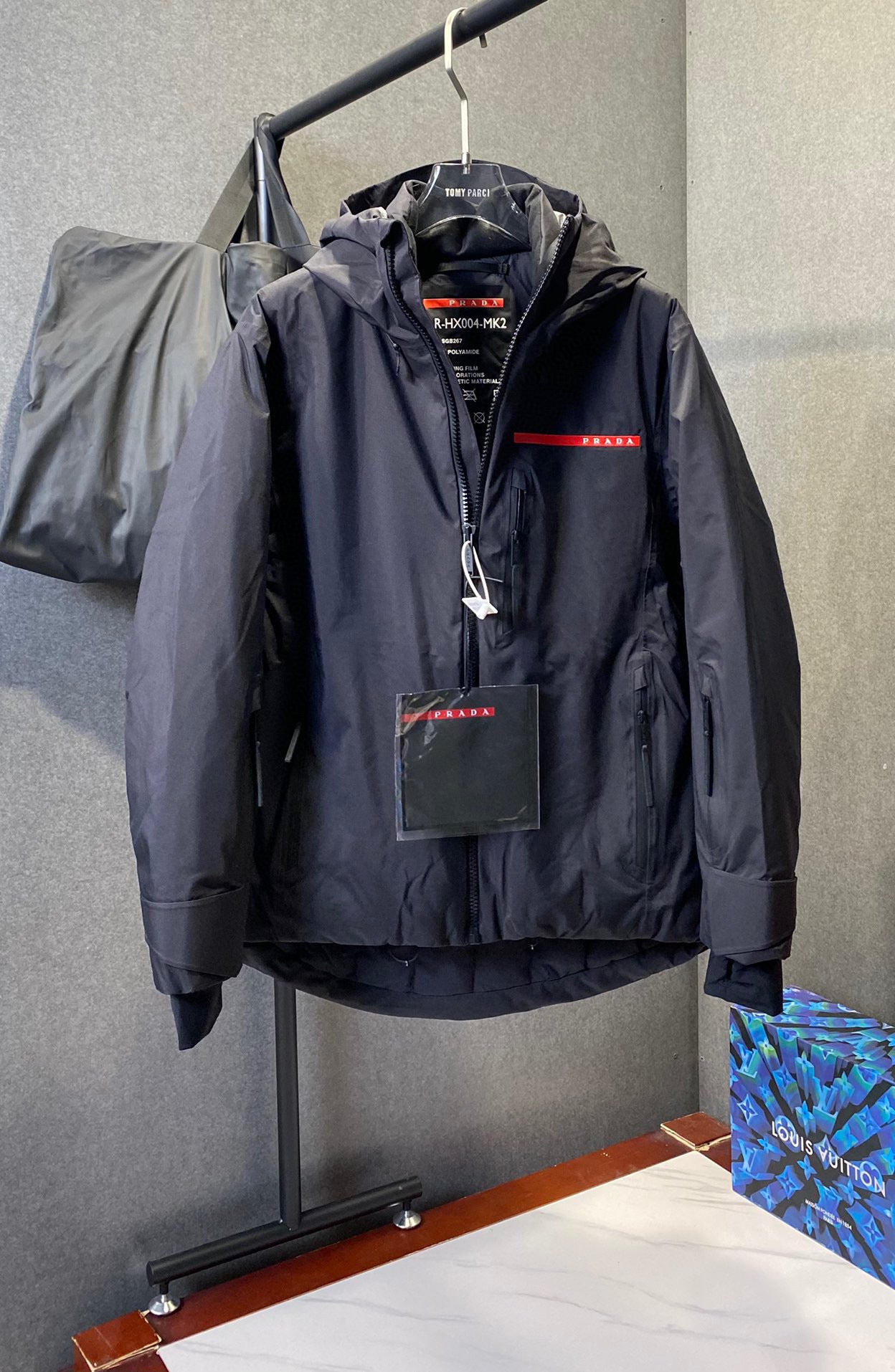 Pra*a Jacket