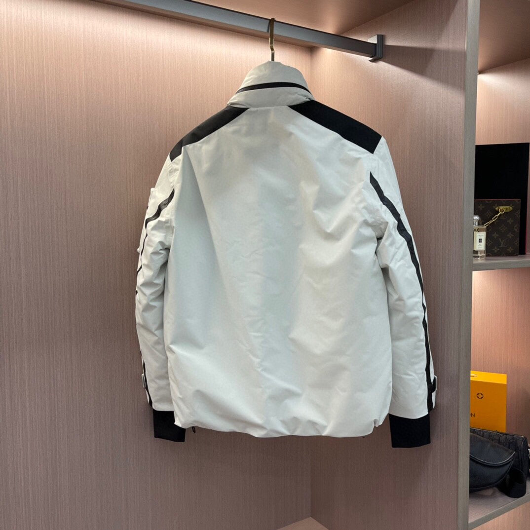 Pra*a Jacket