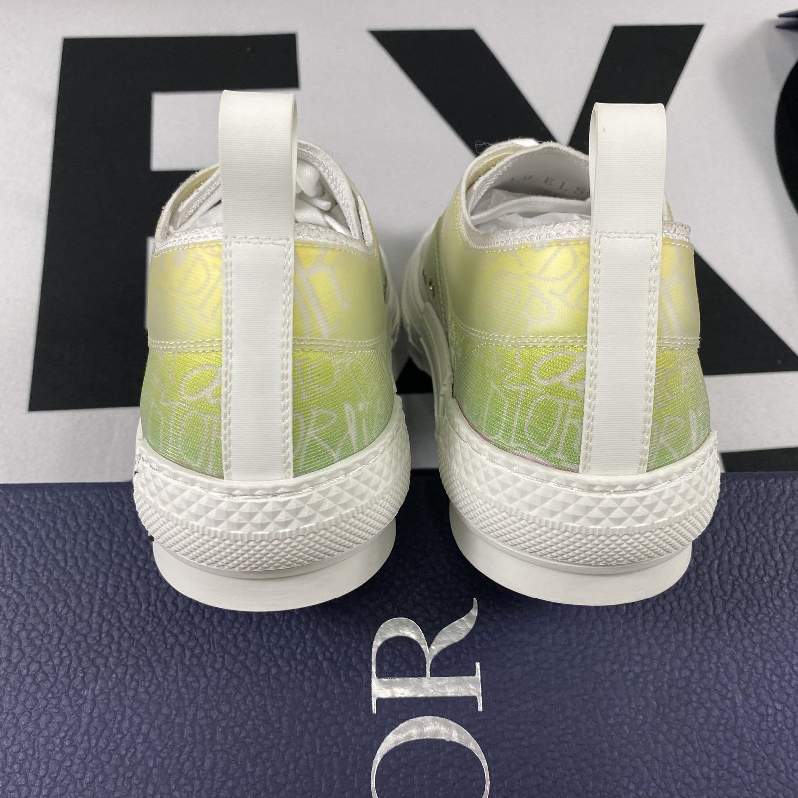 D10r B23 High Top Sneaker 7