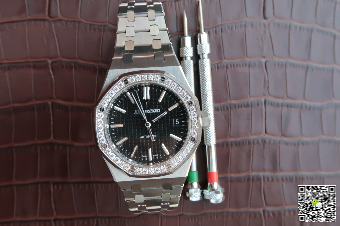 Replica Audemars P1g*et Royal Oak 15400/15450 Couple Watch 1:1 Best Edition JF Factory D1am0nd Bezel