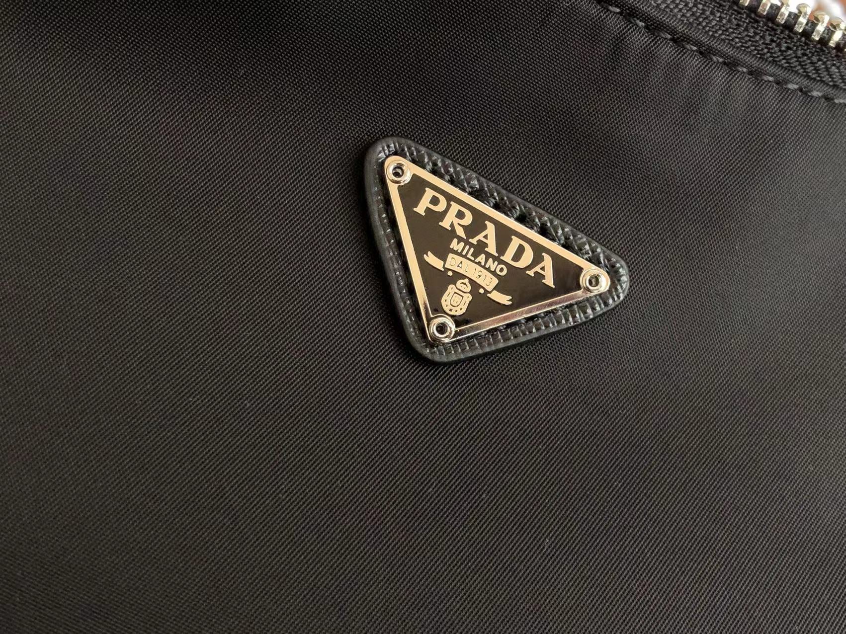 Pra*a Bag Dupe