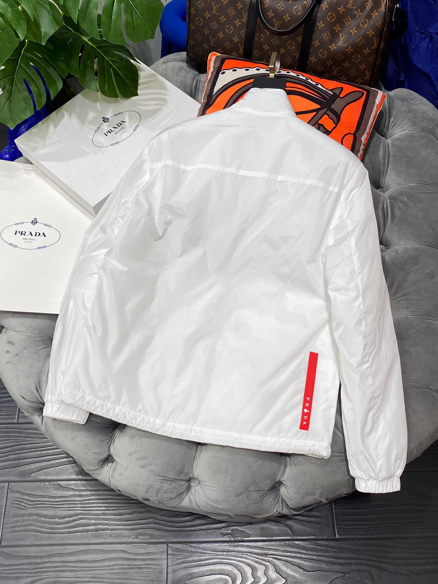 Pra*a Jacket