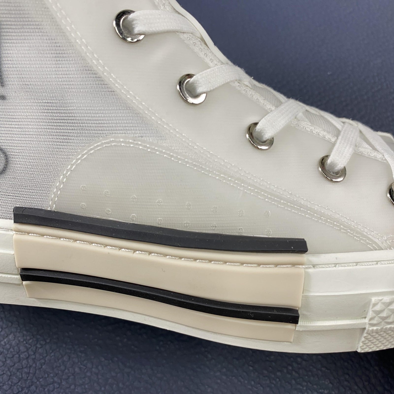 D10r B23 High Top Sneaker 17