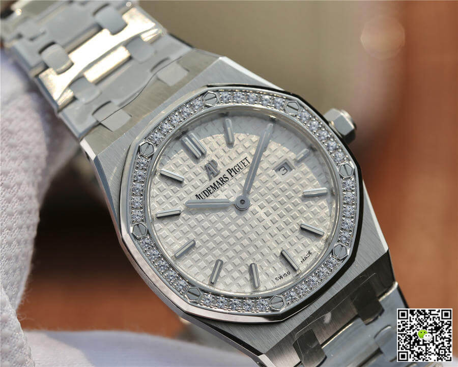 Replica Audemars P1g*et Royal Oak 67650 1:1 Best Edition JF Factory D1am0nd Bezel